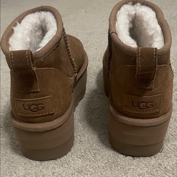 Women Chesnut Suede Ankle Boots - Picture 8 of 9